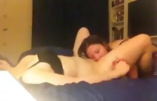 XXX Tajt brunett kopp porrfilm gratis svensk ålder