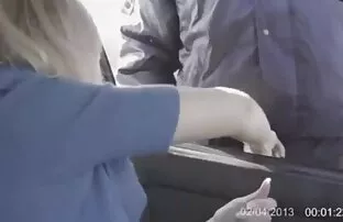 XXX Den här killen gratis sexfilmer bröt sin vackra fru i duschen