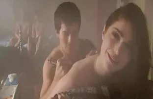 XXX Han hade ordnat att gå kissa med sin fru på svenska sexfilmer gratis stranden,