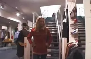 XXX En öm liten kyckling var Fitta gratis knullfilm