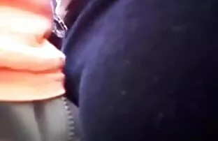 XXX De dåliga tjejerna gör ansiktet på den tunga mannen sexfilm äldre kvinnor och skakade sin lilla hatt