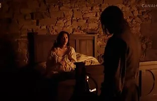 XXX Ryska tjejer fuskar gratis knullfilm framför mannen bunden framför henne