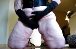 XXX Naughty blond och brunt hår långa sexfilmer på sängen