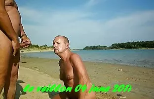 XXX Bull dog, gamla avsugning och göra honom knulla gratis porrfilm gruppsex