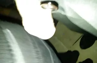 XXX På gården framför min farfar framför en hora gratis knullfilm