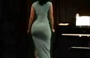 XXX Nya flickvän, inte sexfilmer med äldre kvinnor smärta, efter att ha kontrollerat två knulla hål