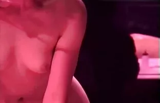 XXX Ingefära arabiska sexfilmer suger mans kuk