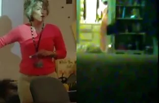 XXX Ryska skönhet massage handduk i gratis lesbisk sexfilm fitta