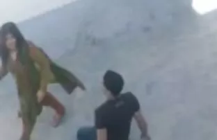 XXX Stora mormor sexfilm riva kycklingskinn