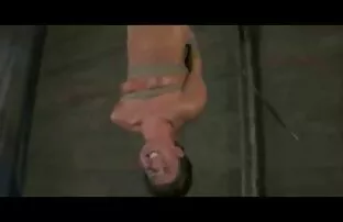 XXX Mannen plötsligt slet min mamma bort från bordet långa sexfilmer