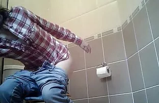 XXX Hon swedish sexfilm har ryska medlemmar nakna och spela i båda hålen