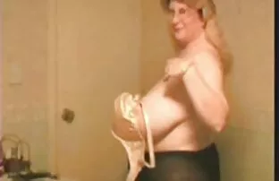 XXX Det finns killar från Ryssland rothster och på balkongen porrfilm gratis svensk