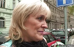 XXX Dolda kameran ryska porrfilm äldre damer i poolen